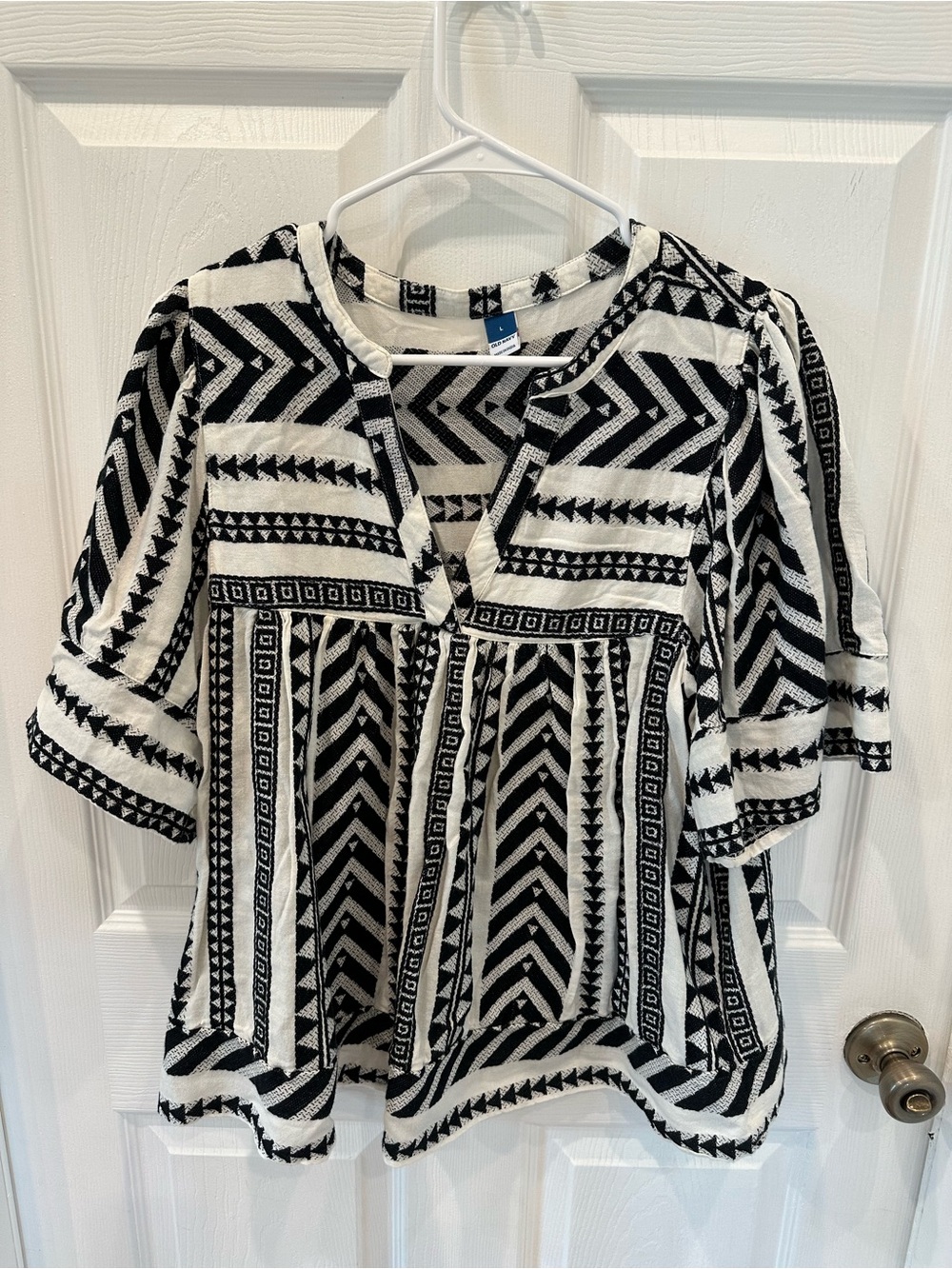 Old Navy Black and White Tribal Tunic Top
